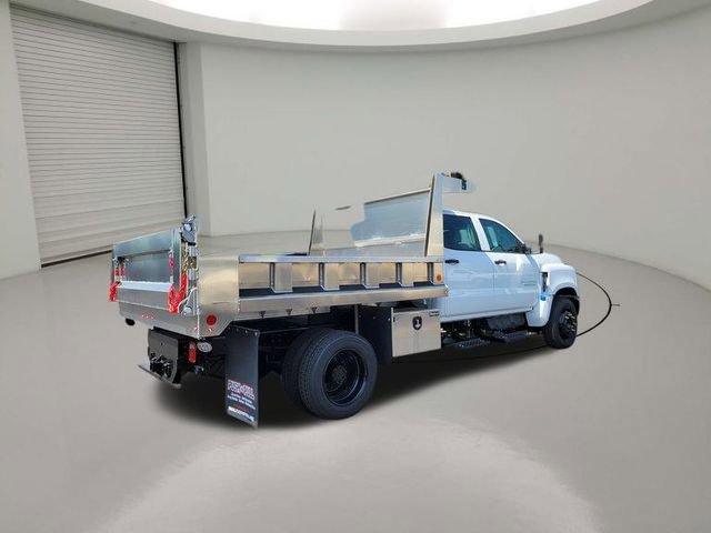 2023 Chevrolet Silverado 5500HD Work Truck photo 3