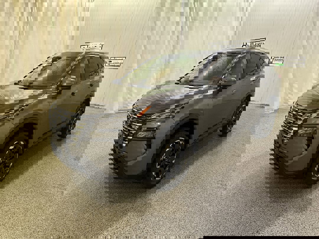 2026 Nissan Rogue SV photo 4