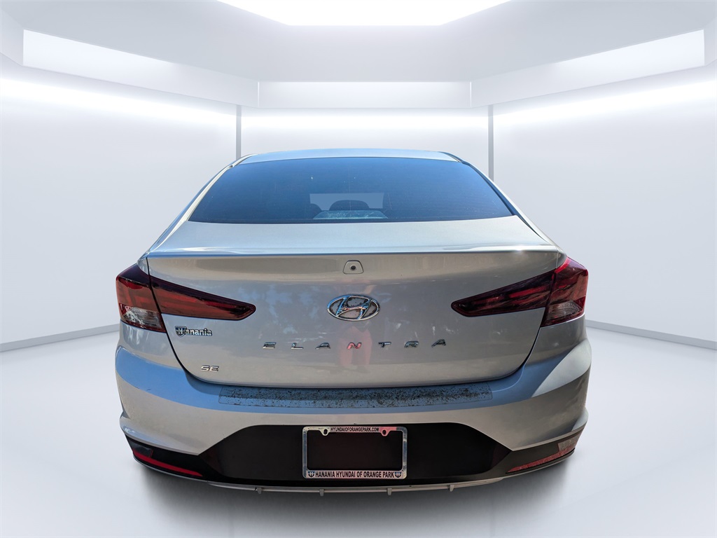 2019 Hyundai Elantra SE photo 4
