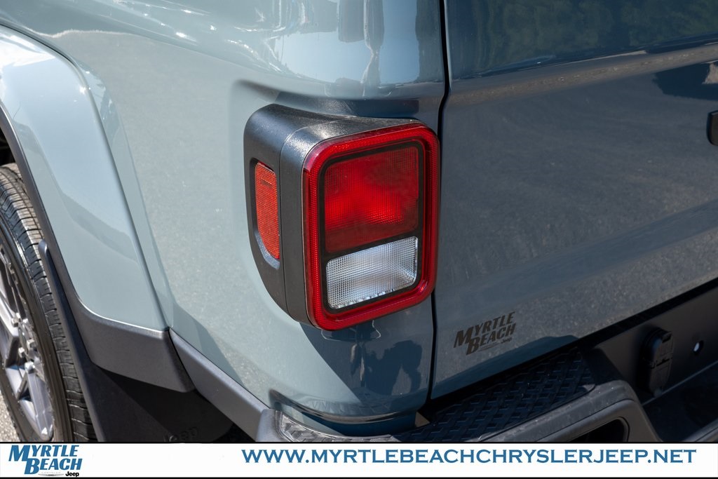 2025 Jeep Gladiator Sport S photo 10