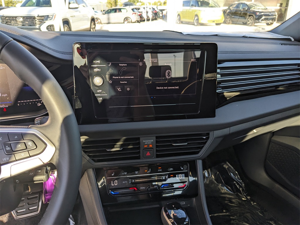 2025 Volkswagen Jetta 1.5T Sport photo 18