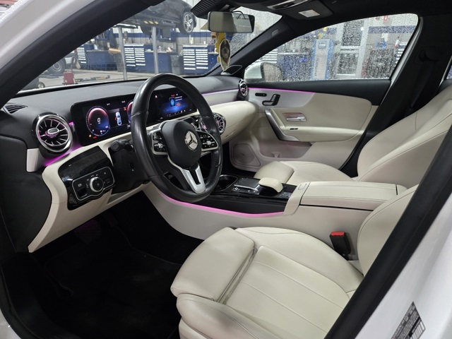2021 Mercedes Benz A 220 4MATIC photo 3