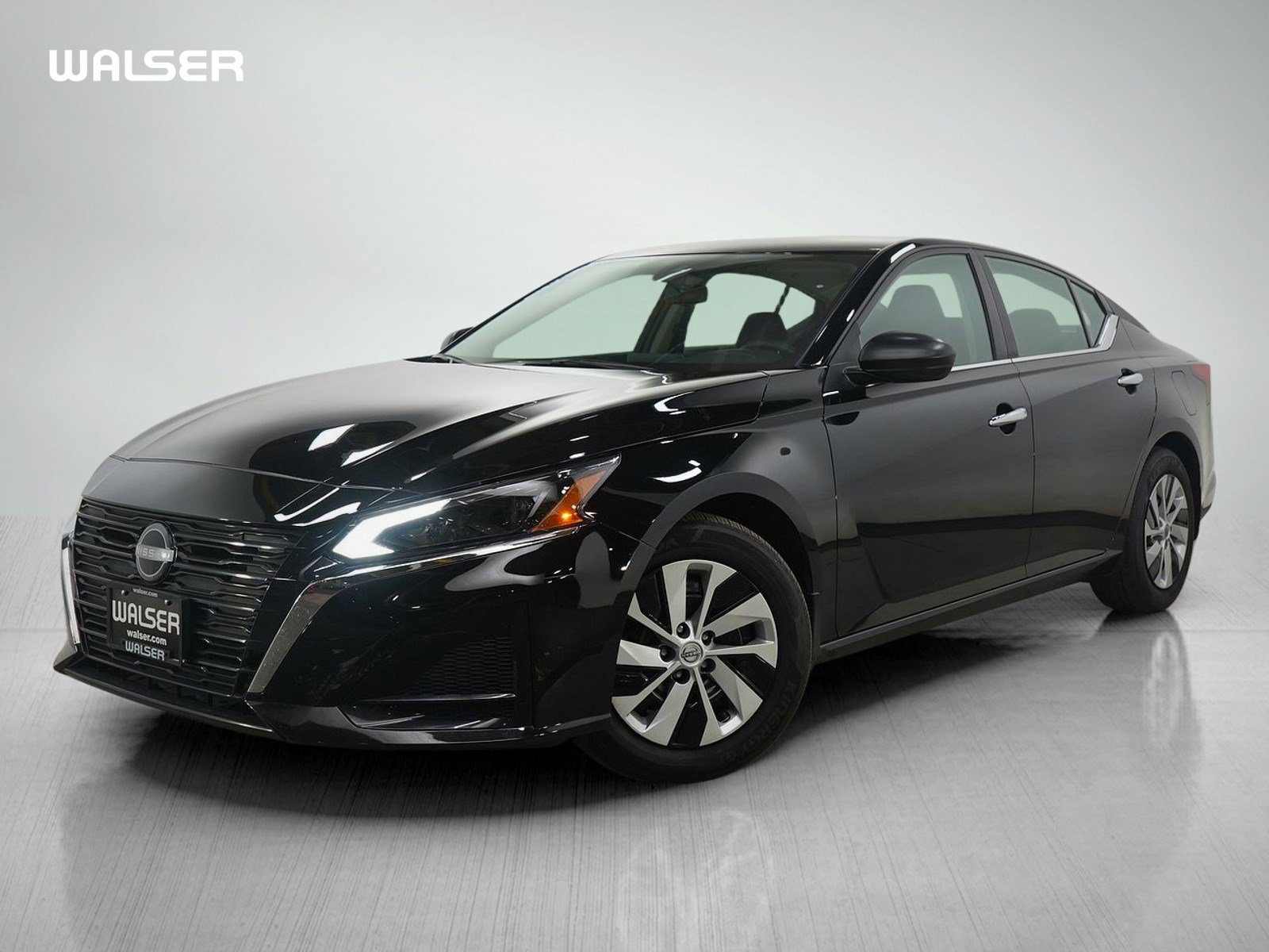 2025 Nissan Altima S's photo