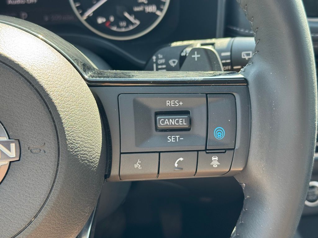 2023 Nissan Rogue SL photo 26