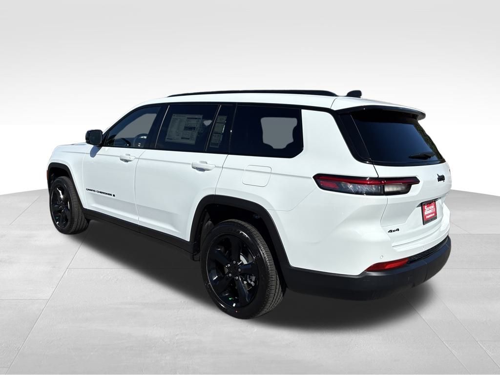 2025 Jeep Grand Cherokee Altitude X photo 3