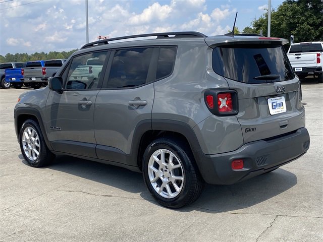 2021 Jeep Renegade Latitude photo 2