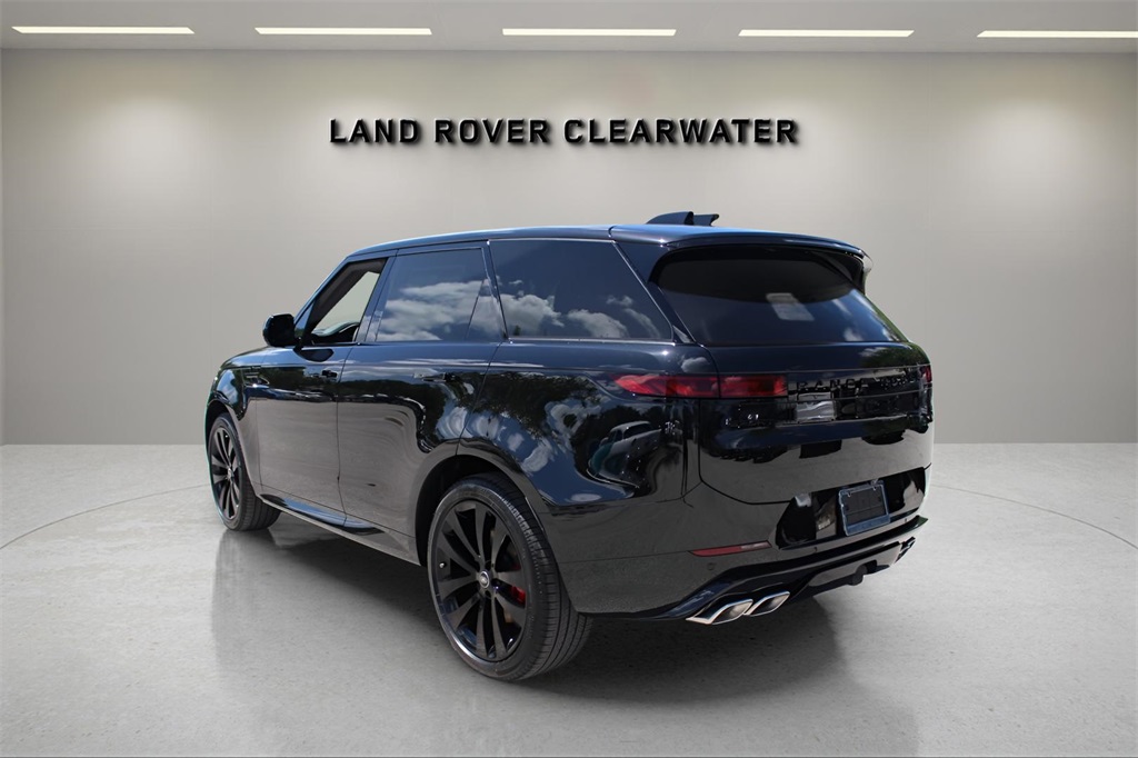 2025 Land Rover Range Rover Sport SE photo 3