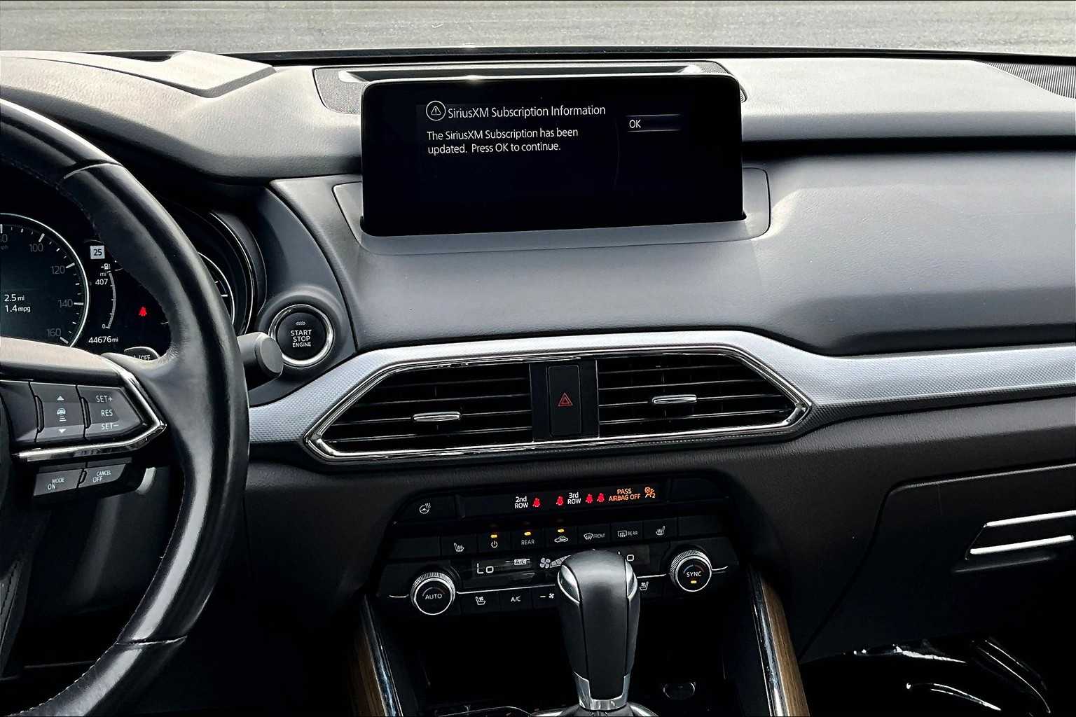 2022 Mazda CX-9 Signature photo 6