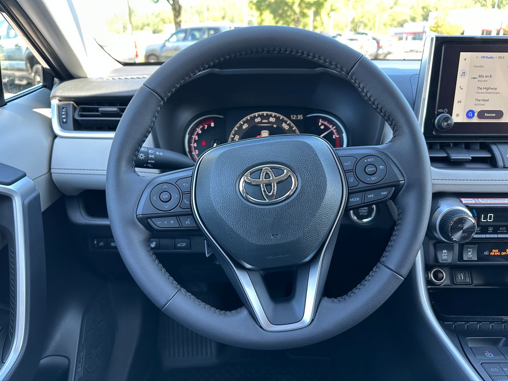 2025 Toyota RAV4 XLE photo 19