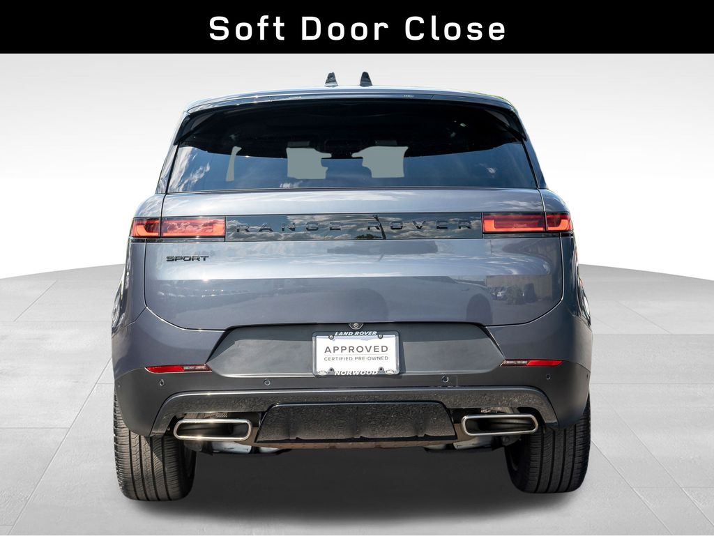 2025 Land Rover Range Rover Sport SE photo 5