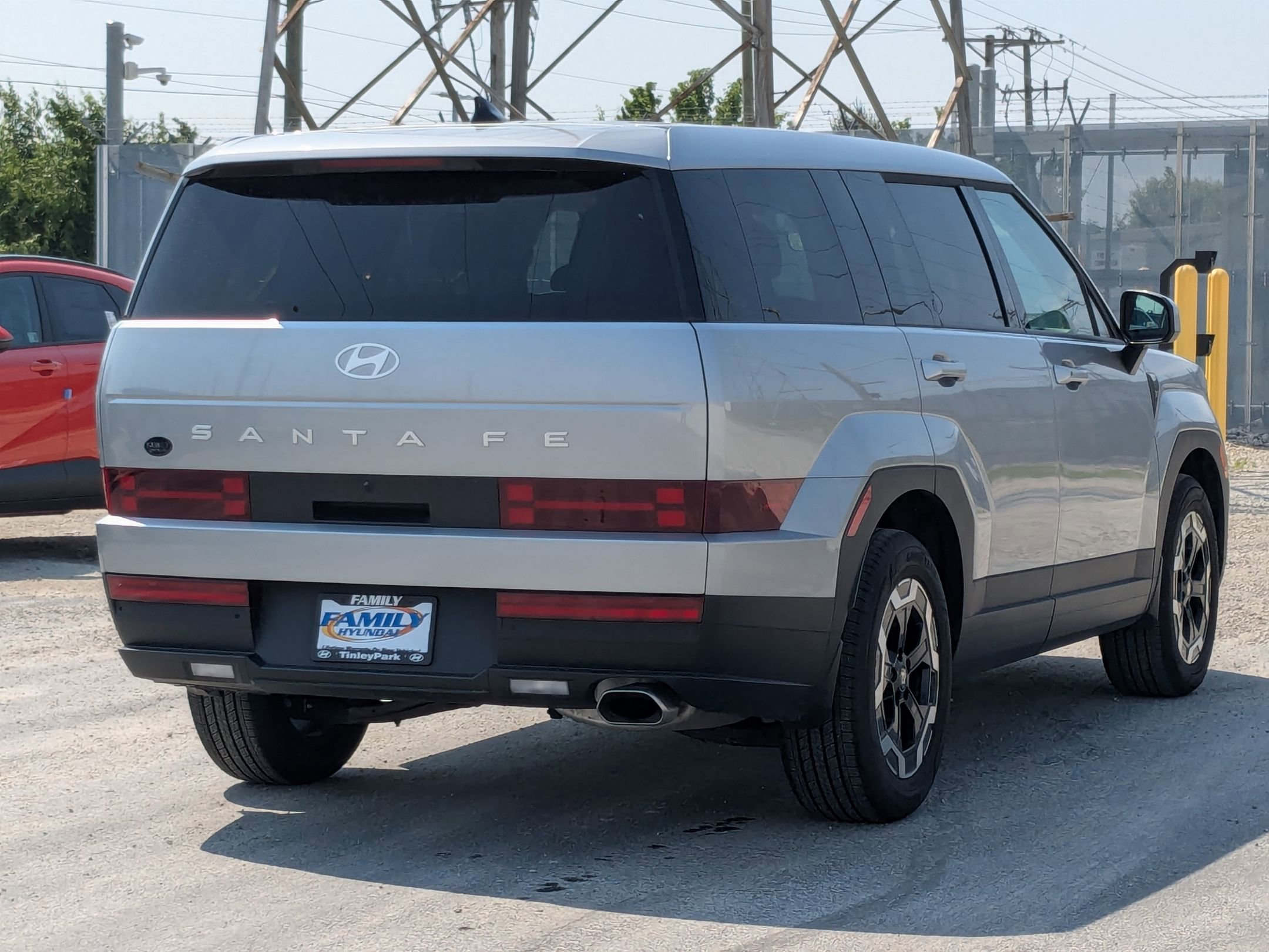 2025 Hyundai Santa Fe SE photo 3