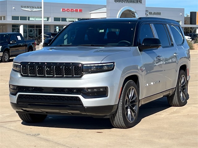 2024 Jeep Grand Wagoneer II photo 3