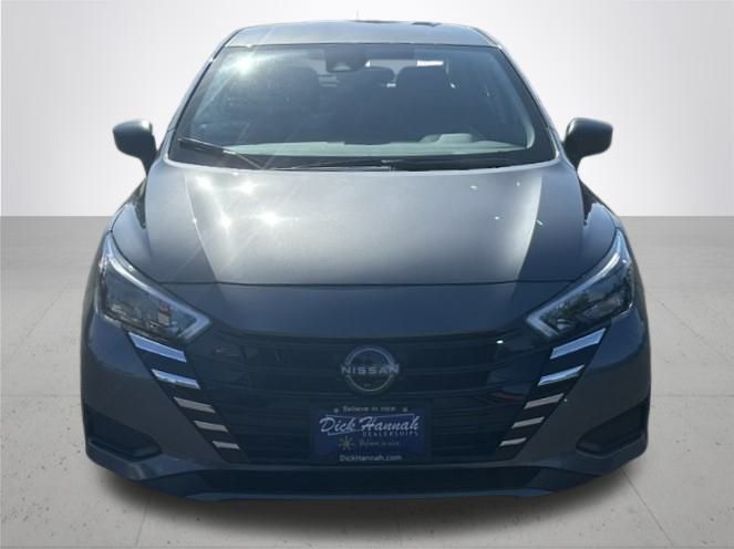 2025 Nissan Versa 1.6 S photo 3