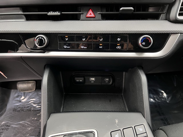 2024 Kia Sportage LX photo 16