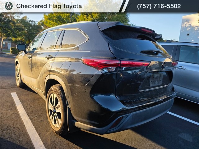 2022 Toyota Highlander XLE photo 4