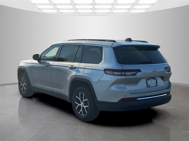 2024 Jeep Grand Cherokee Limited photo 4