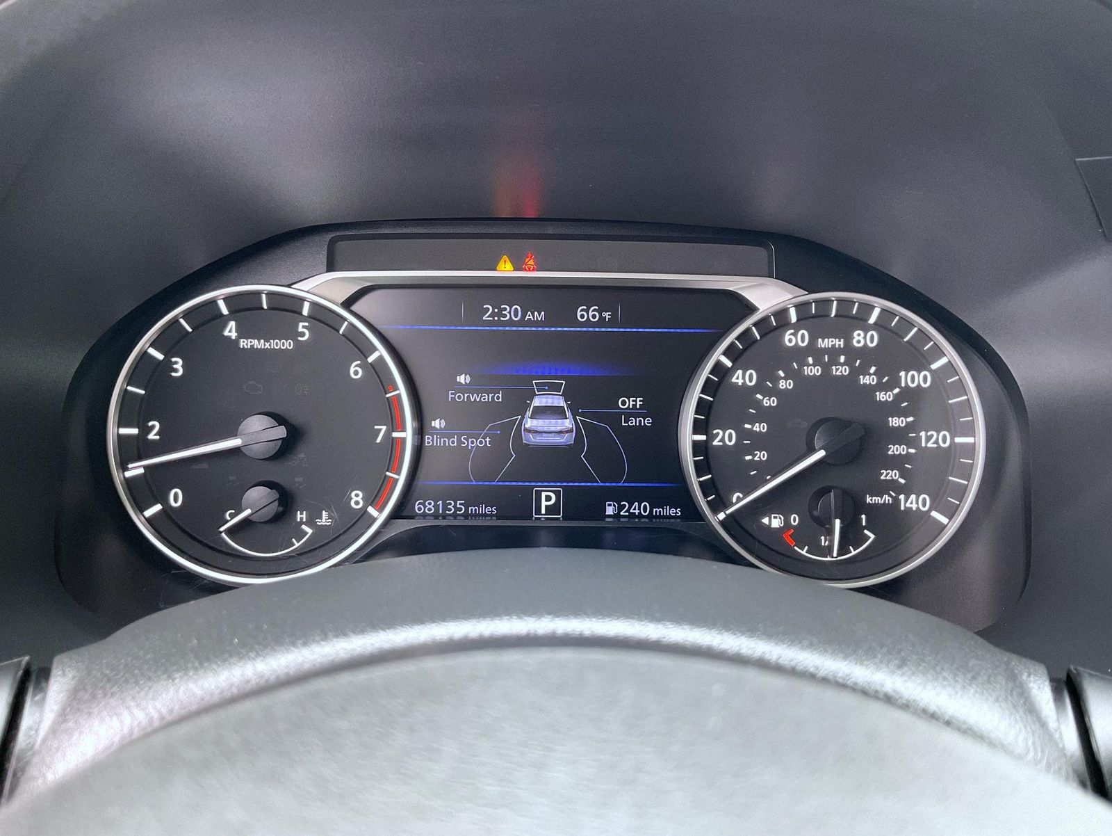 2022 Nissan Altima 2.5 SR photo 12