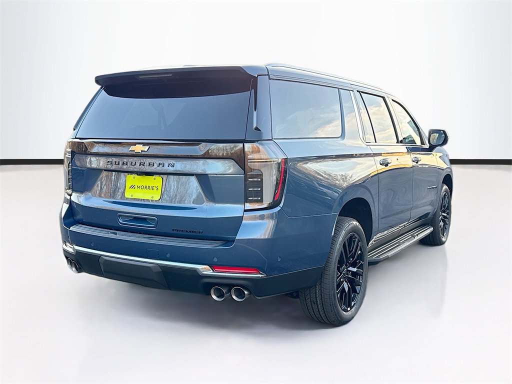 2026 Chevrolet Suburban Premier photo 4