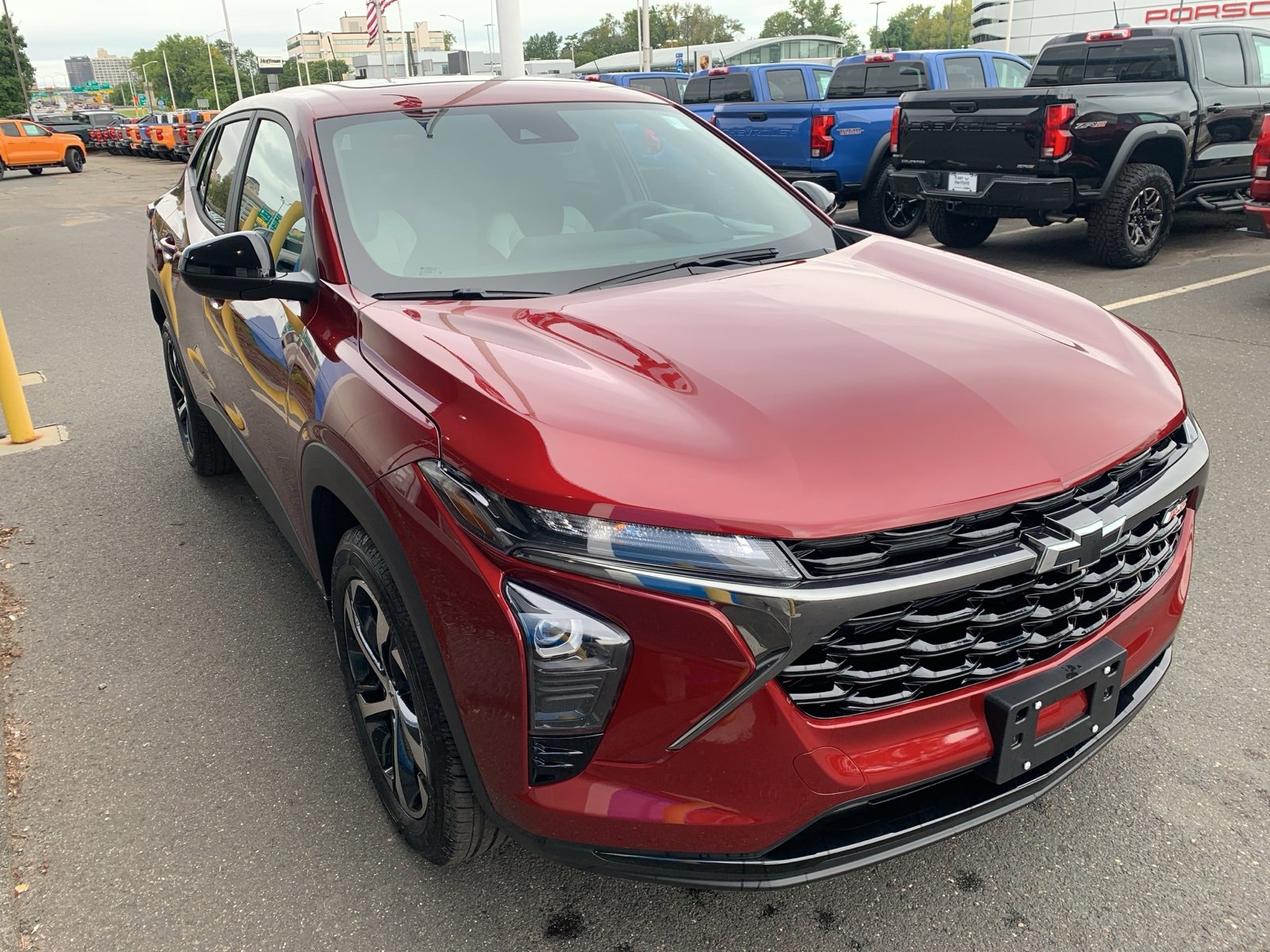 2025 Chevrolet Trax photo 3