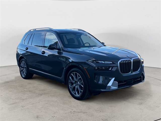 2026 BMW X7 40i's photo