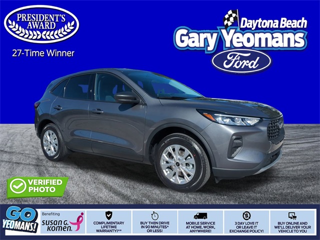 2026 Ford Escape SEL's photo