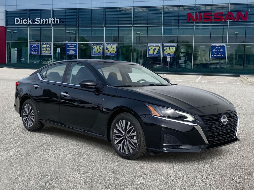2025 Nissan Altima SV's photo