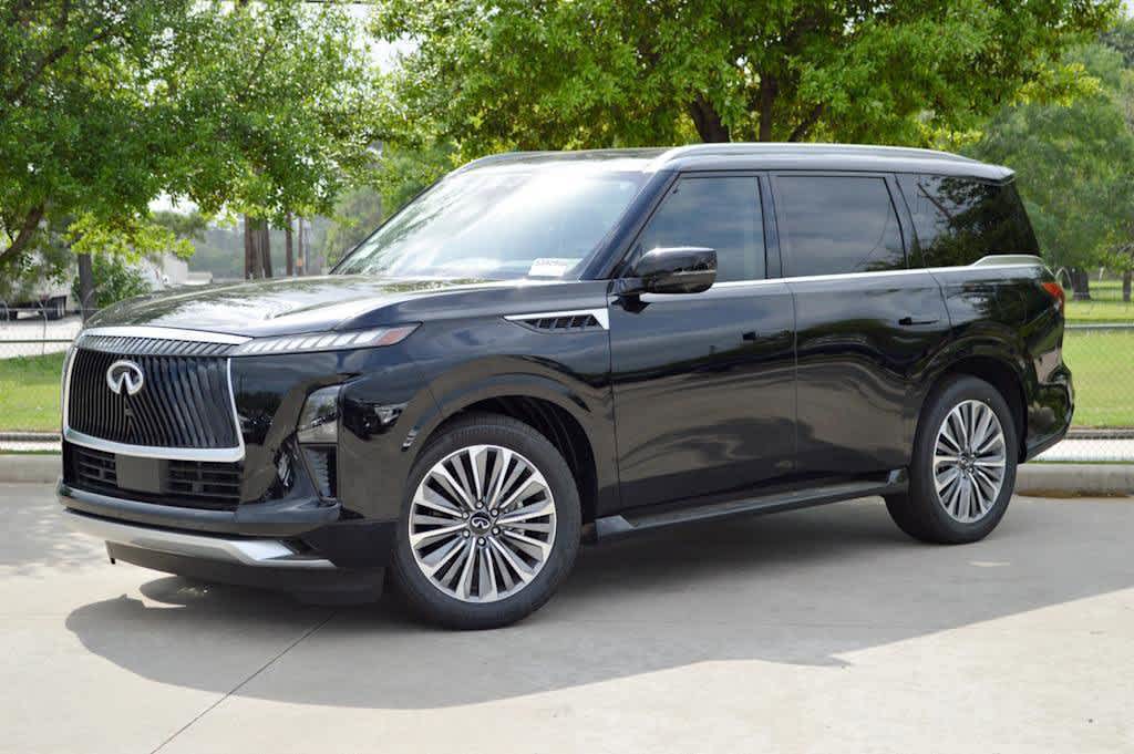 2025 INFINITI QX80 LUXE
