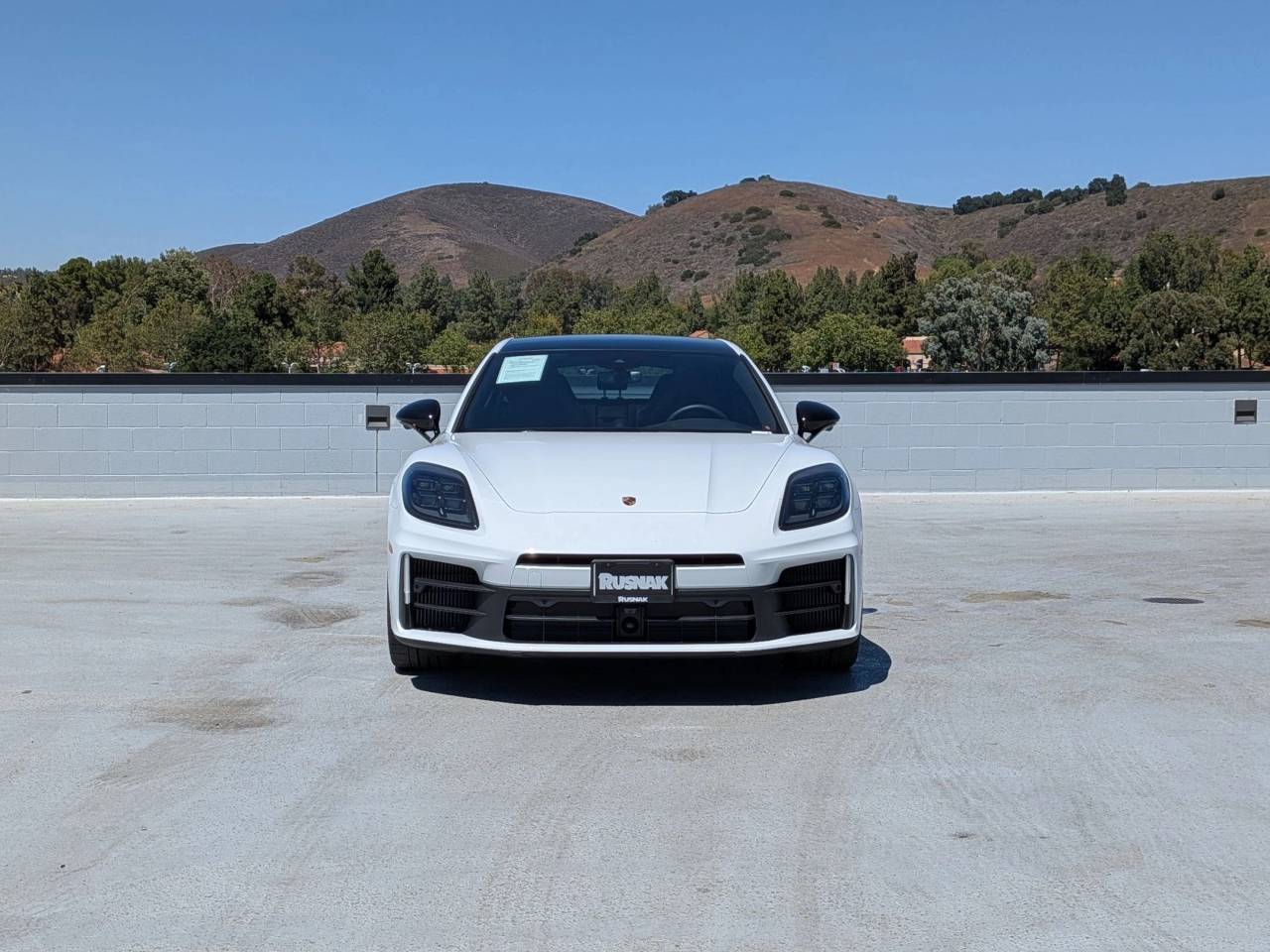 2025 Porsche Panamera Base photo 5