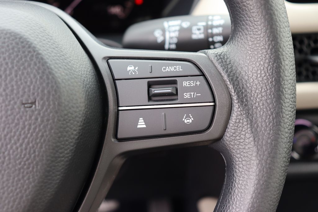 2025 Honda HR-V LX photo 24