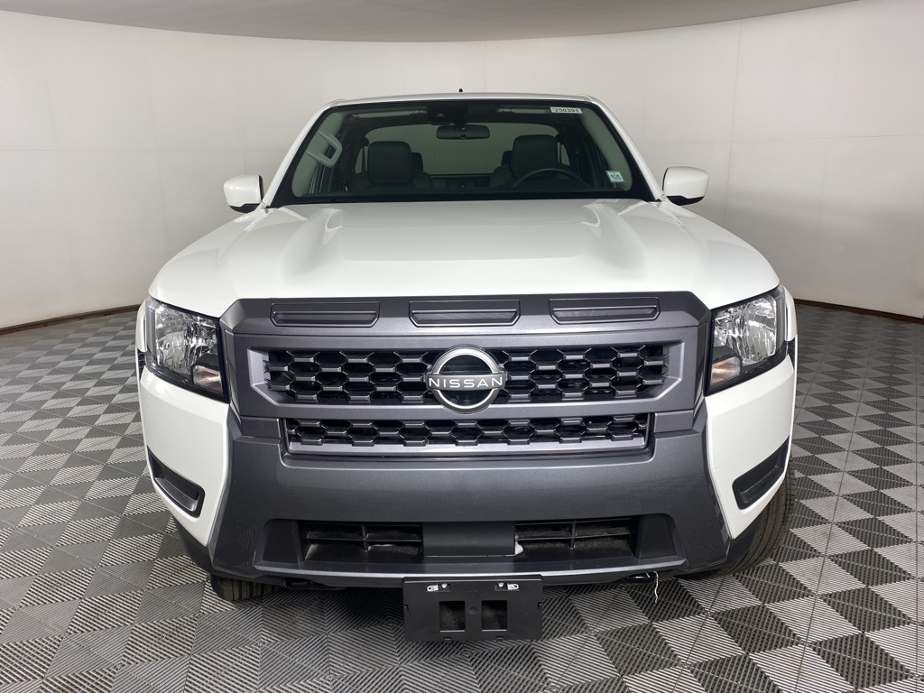 2025 Nissan Frontier SV photo 5