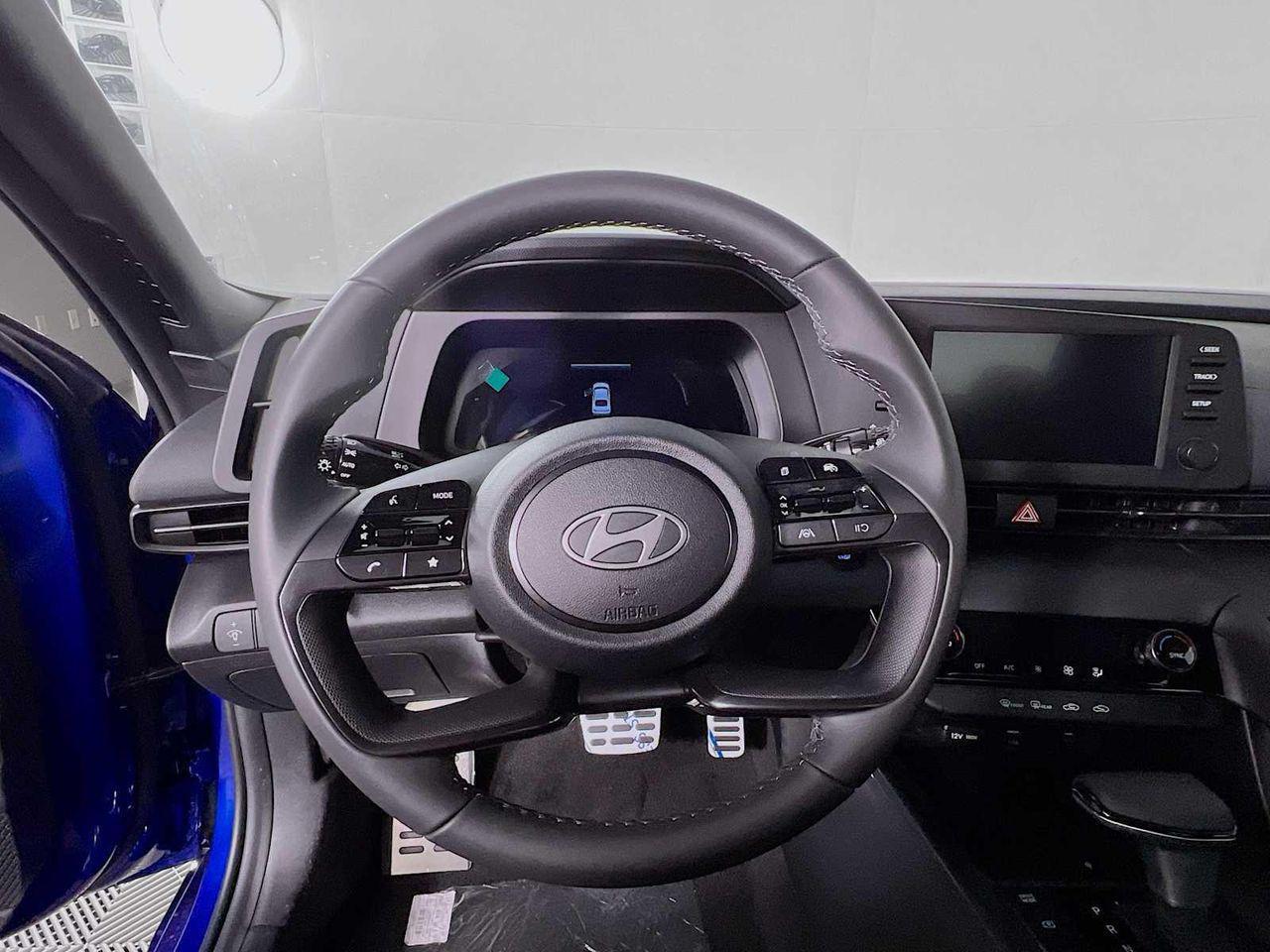 2025 Hyundai Elantra SEL Sport photo 7