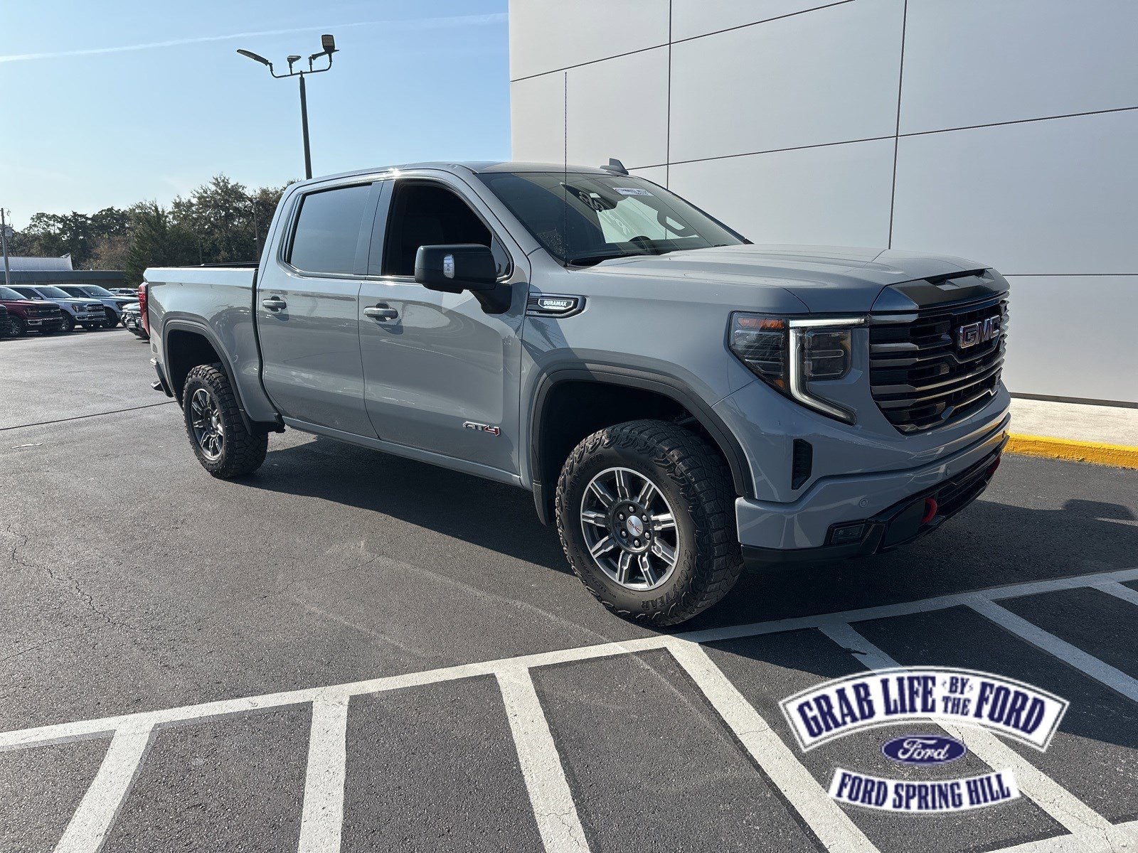 2024 GMC Sierra 1500 AT4's photo