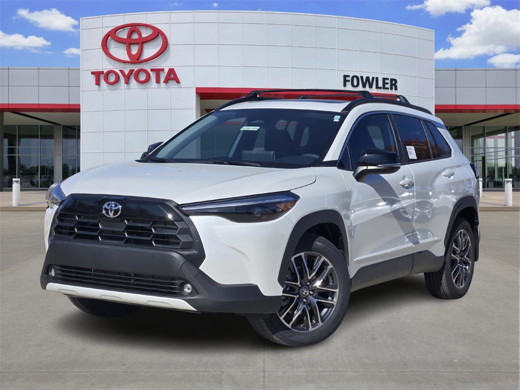 2026 Toyota Corolla Cross XLE's photo