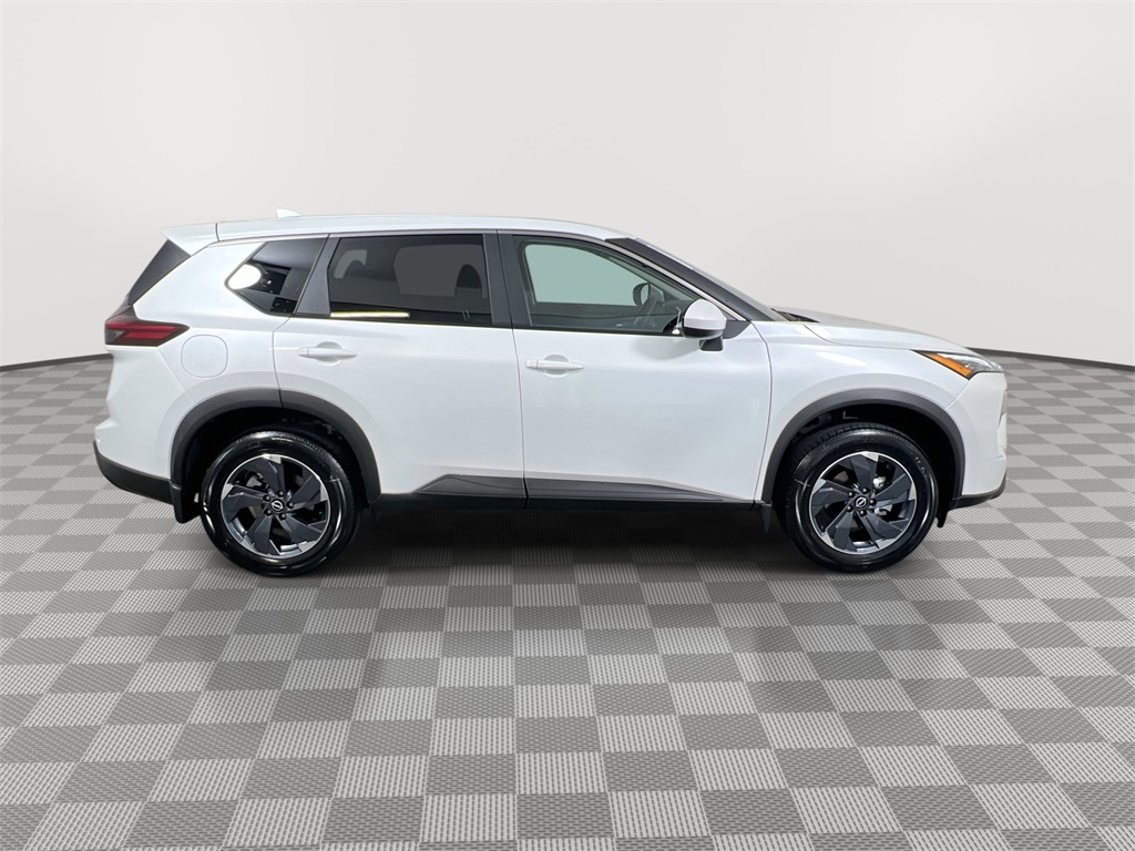 2026 Nissan Rogue SV photo 6