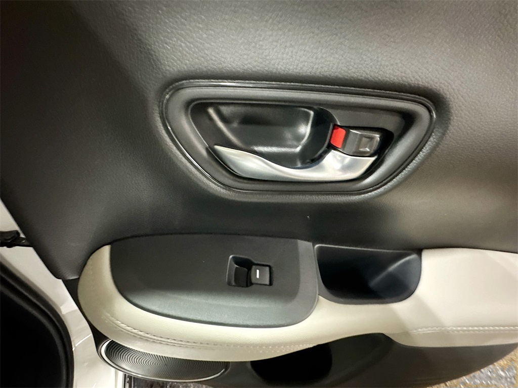 2025 Honda HR-V LX photo 29