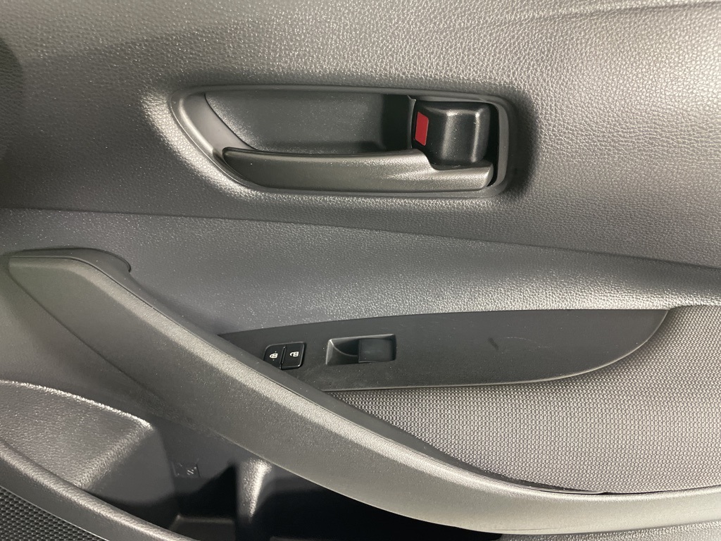 2022 Toyota Corolla LE photo 11