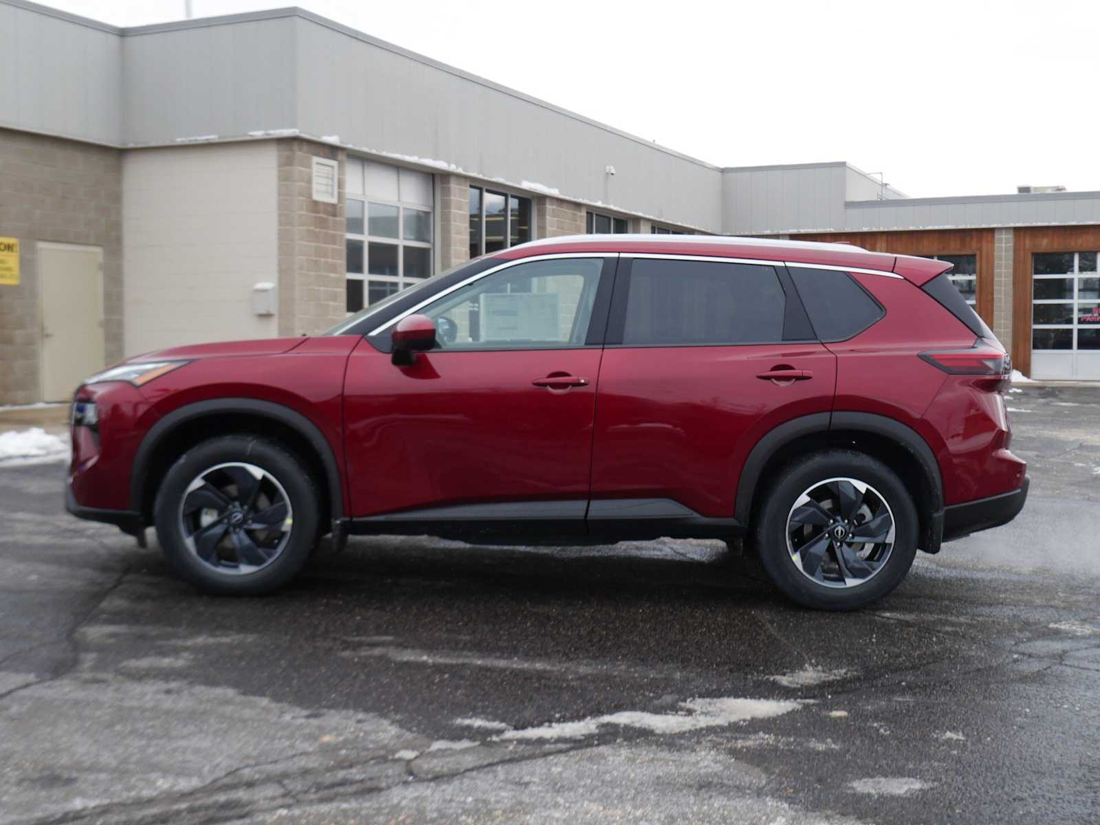 2026 Nissan Rogue SV photo 2