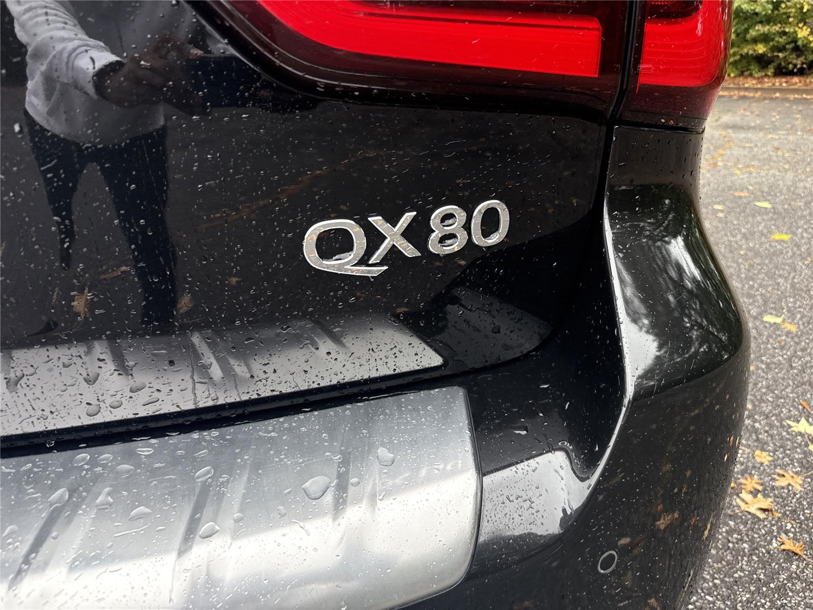 2019 Infiniti QX80 Luxe photo 4
