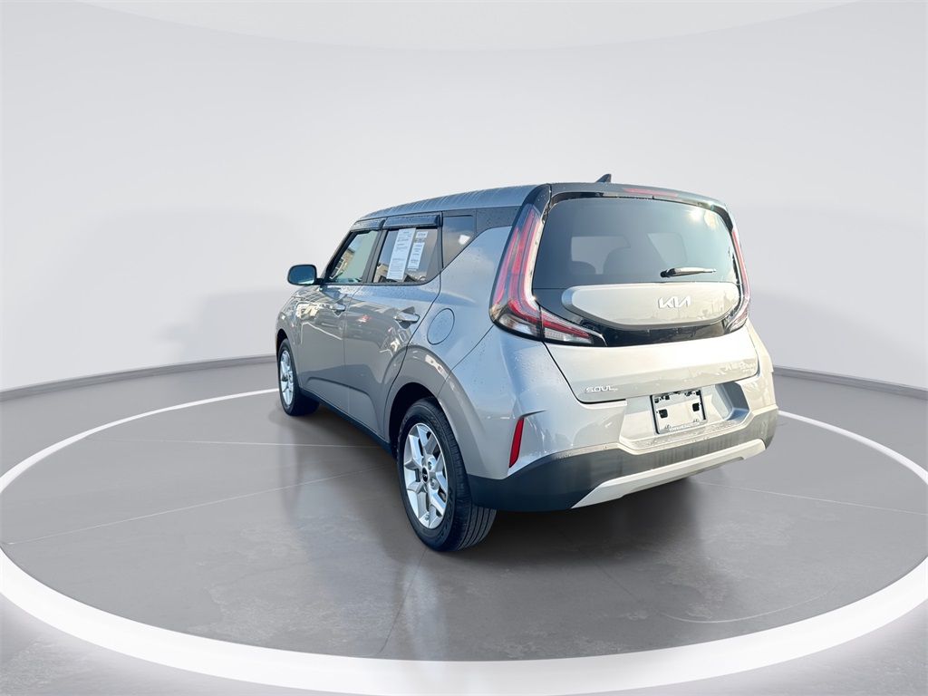 2025 Kia Soul LX photo 5