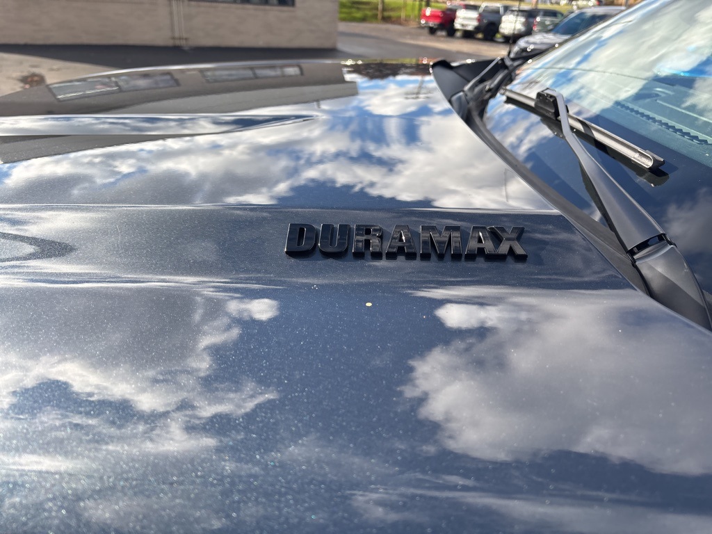 2022 Chevrolet Silverado 1500 RST photo 3