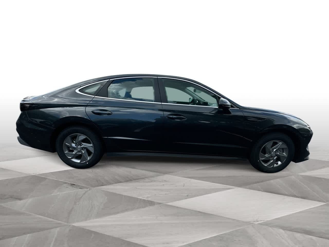 2026 Hyundai Sonata SE photo 9