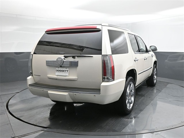 2012 Cadillac Escalade Platinum photo 10
