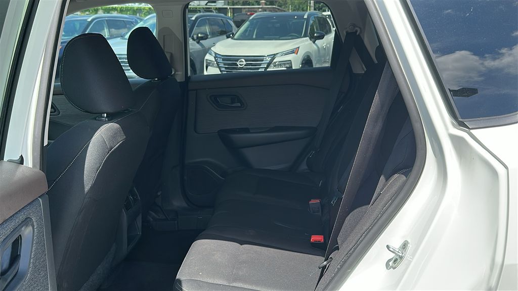 2023 Nissan Rogue S photo 22