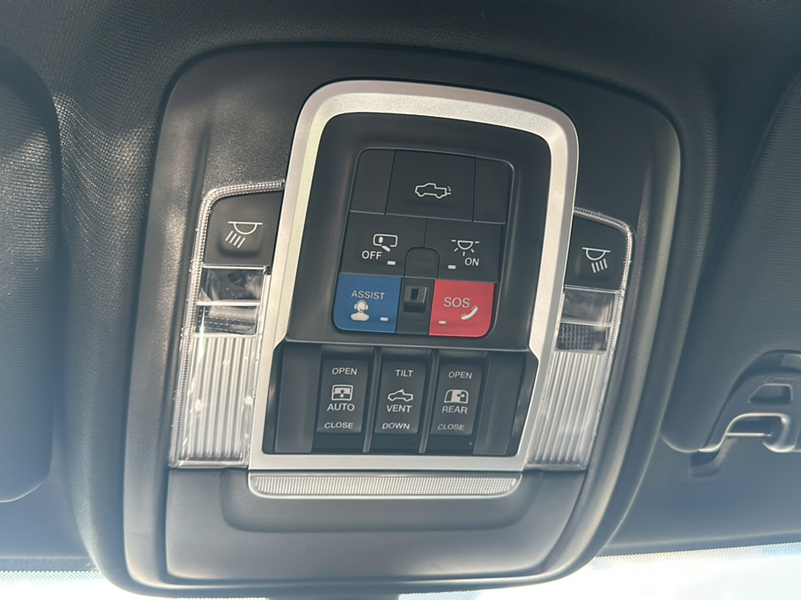 2024 Ram 2500 Laramie photo 14