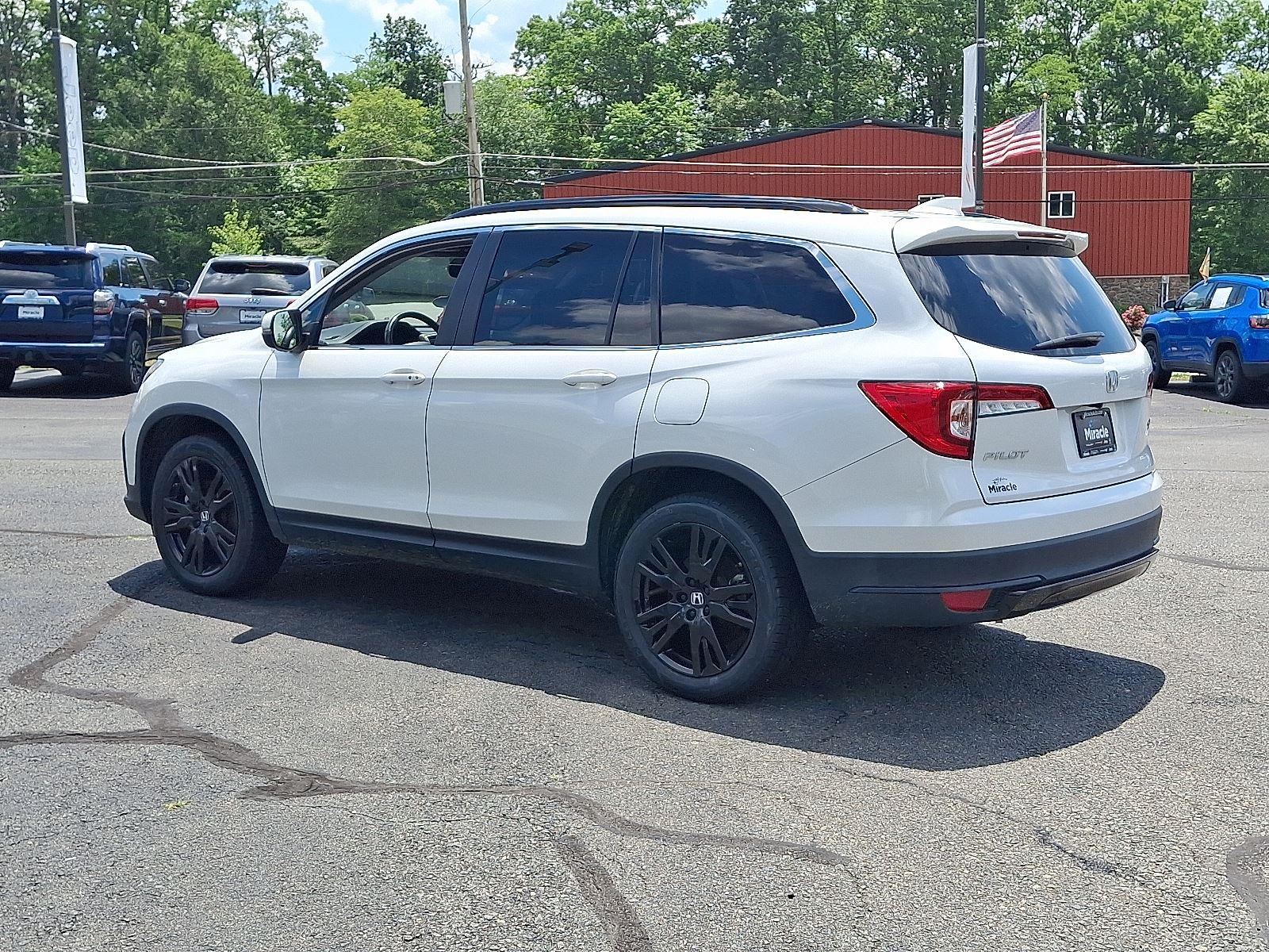 2022 Honda Pilot Special Edition photo 3