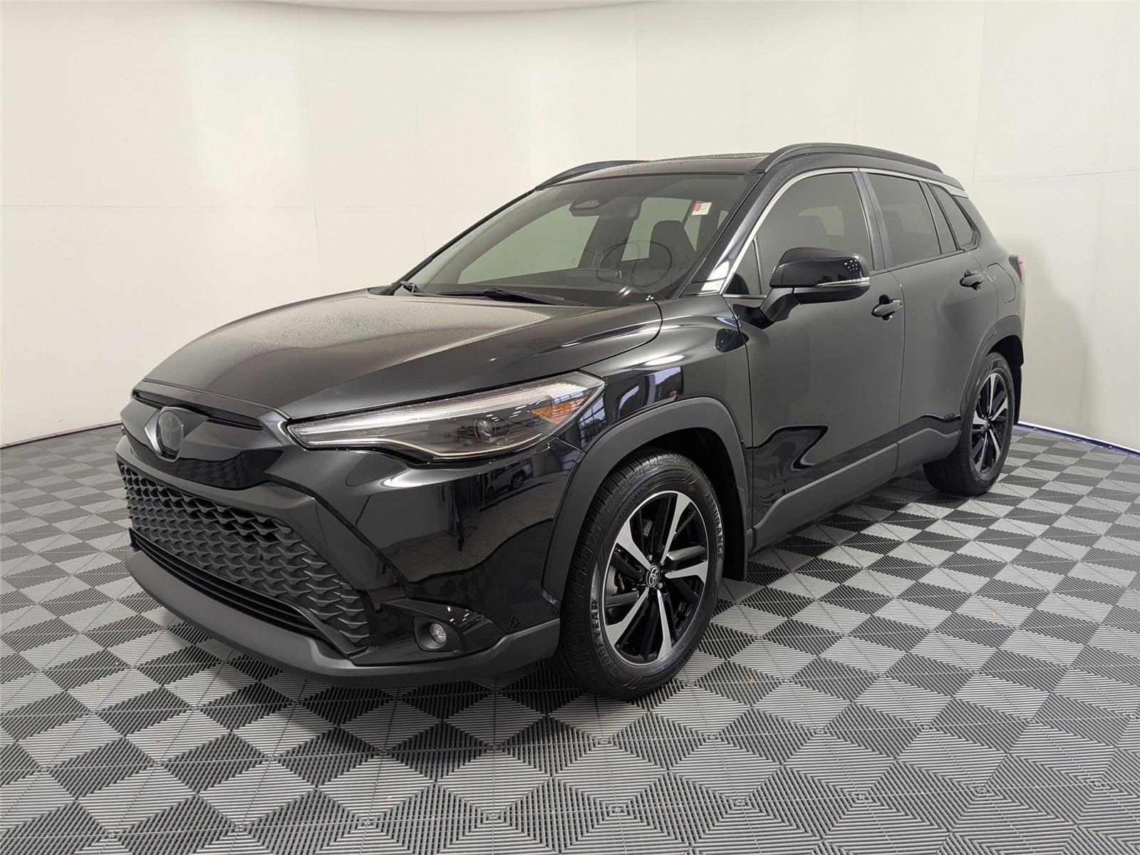 2024 Toyota Corolla Cross XSE's photo