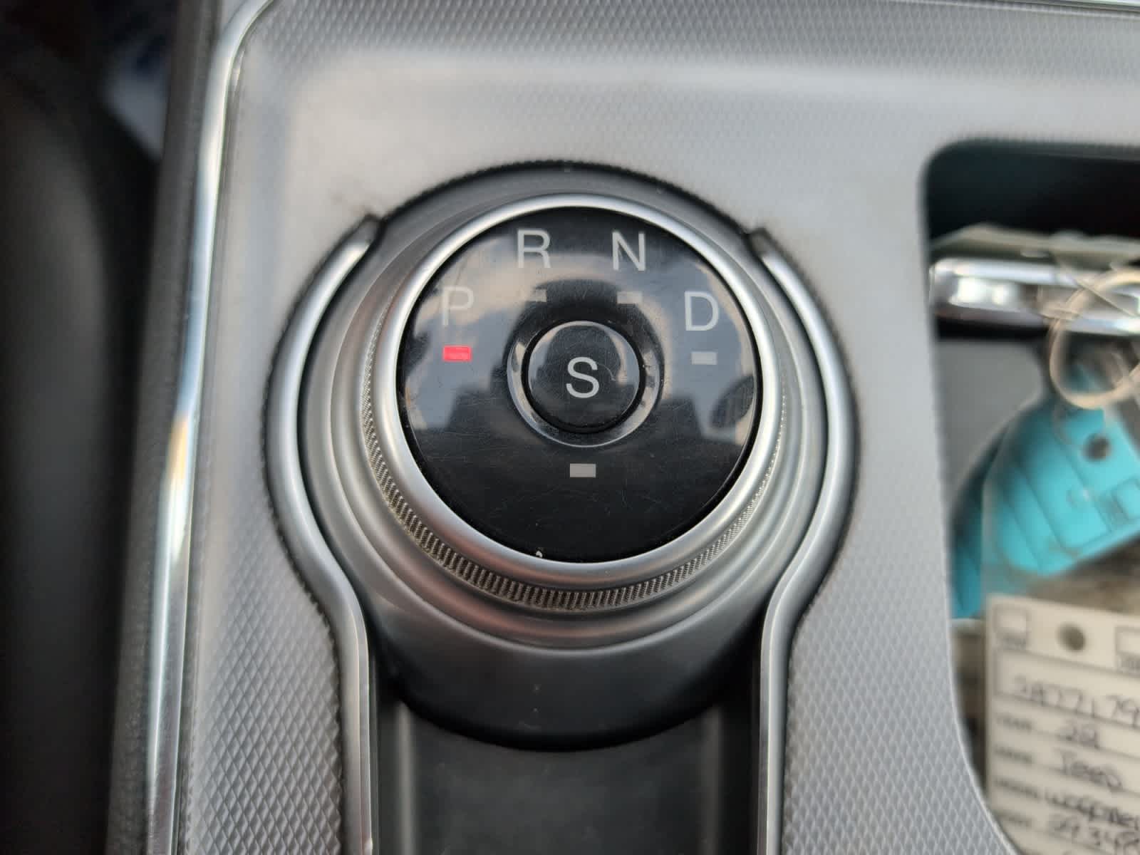 2021 Ford Edge Titanium photo 22