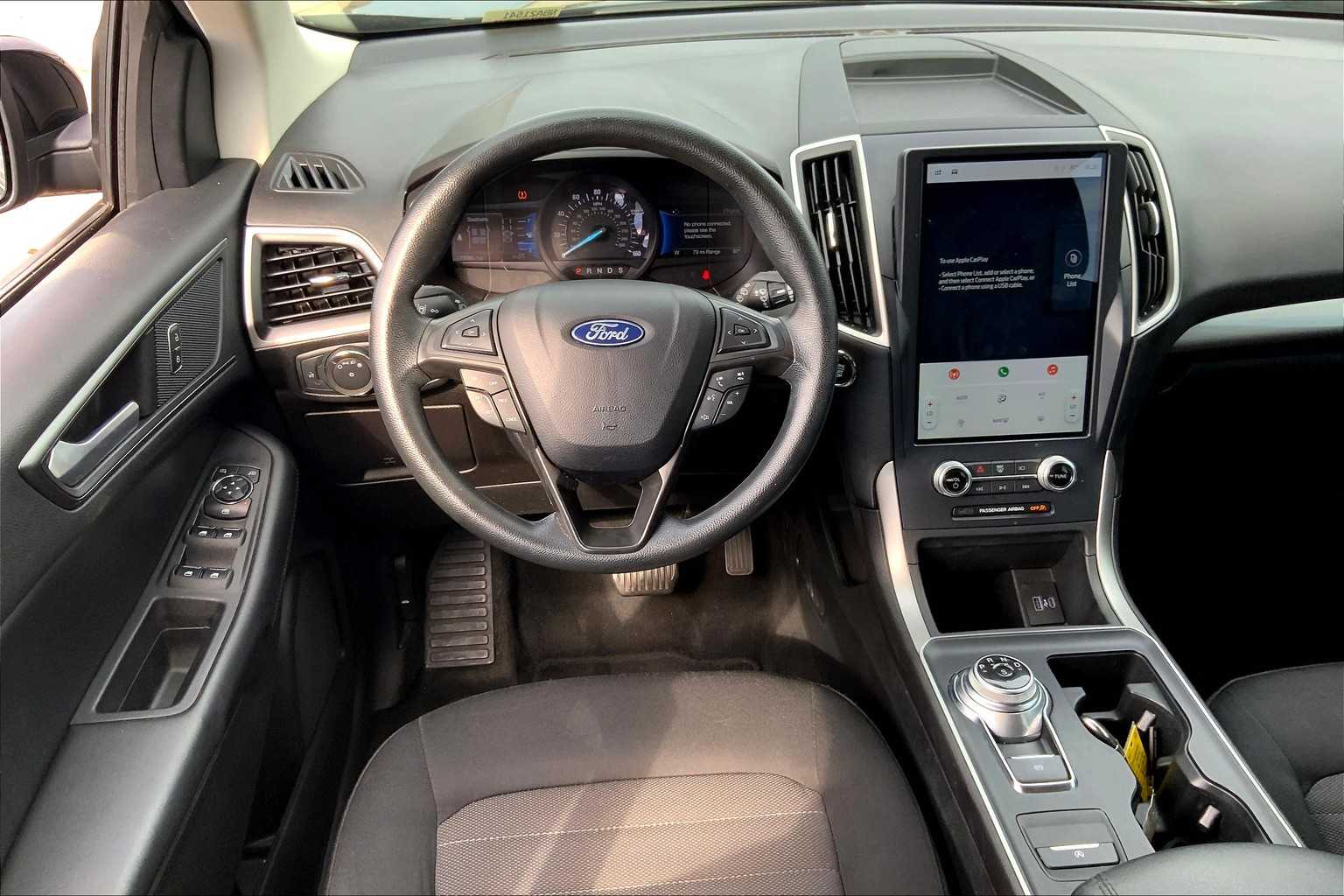 2022 Ford Edge SE photo 9
