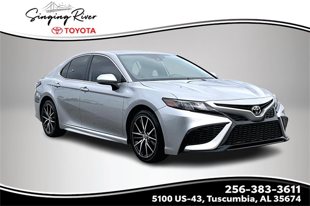 2021 Toyota Camry SE's photo