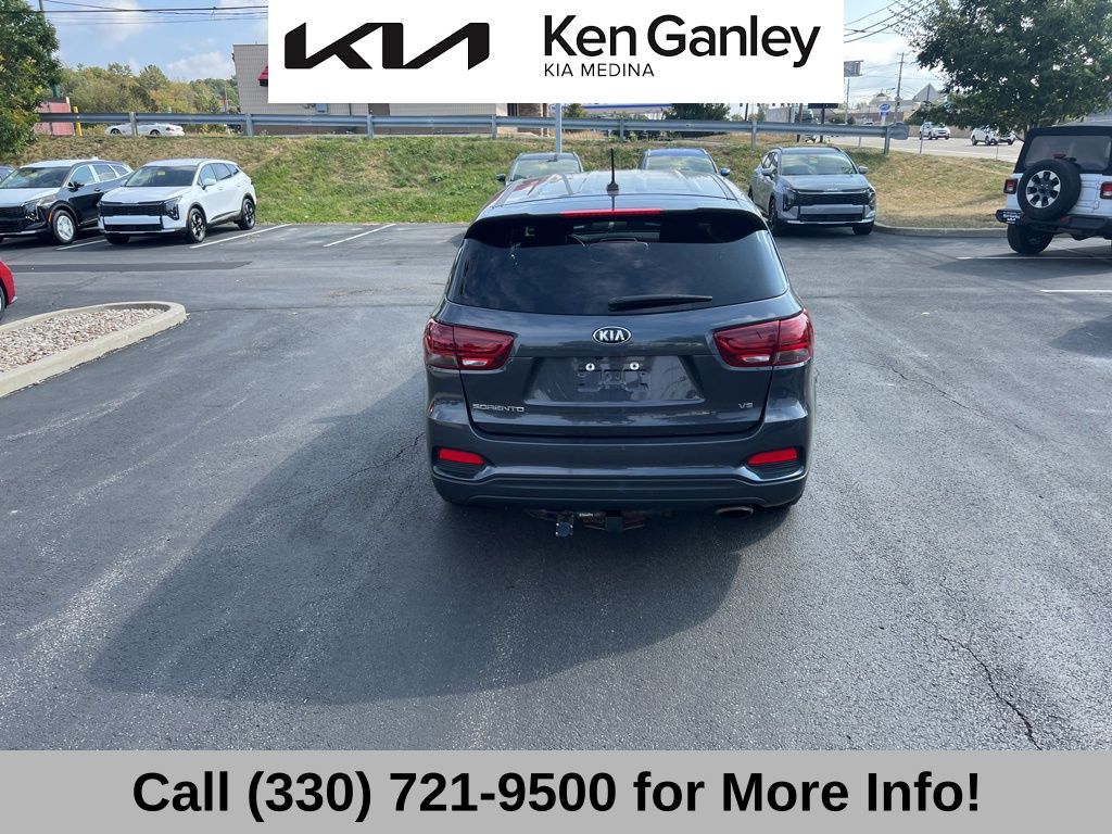 2019 Kia Sorento LX photo 3
